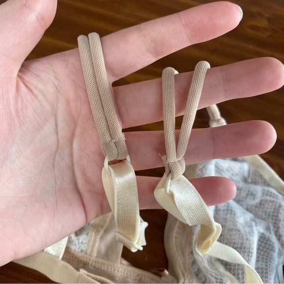 Valery Lace Bralette Italian lingerie 36B - Picture 7 of 9